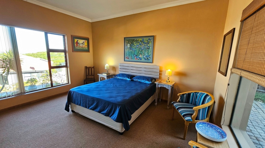 3 Bedroom Property for Sale in Avonddans Western Cape
